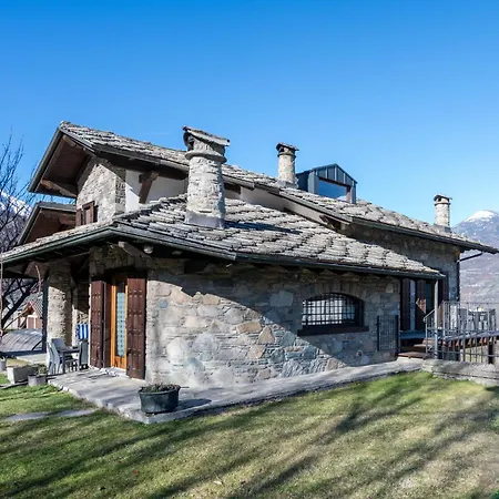 Lägenhet Maison Pro De Solari-2 By Interhome Fenis